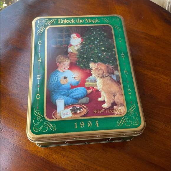 SET of TEN vintage Oreo Tins from 1990-1995 - Picture 8 of 11